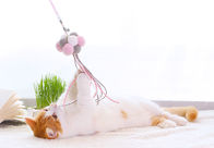 Bâton drôle de chat de boule de cheveux de trois couleurs, taille interactive de jouet d'animal familier adaptée aux besoins du client fournisseur