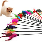 Baguette magique artificielle colorée mignonne de plume de jouet de chat, jouet de receveur de chat pour le chaton fournisseur