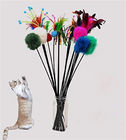 Baguette magique artificielle colorée mignonne de plume de jouet de chat, jouet de receveur de chat pour le chaton fournisseur